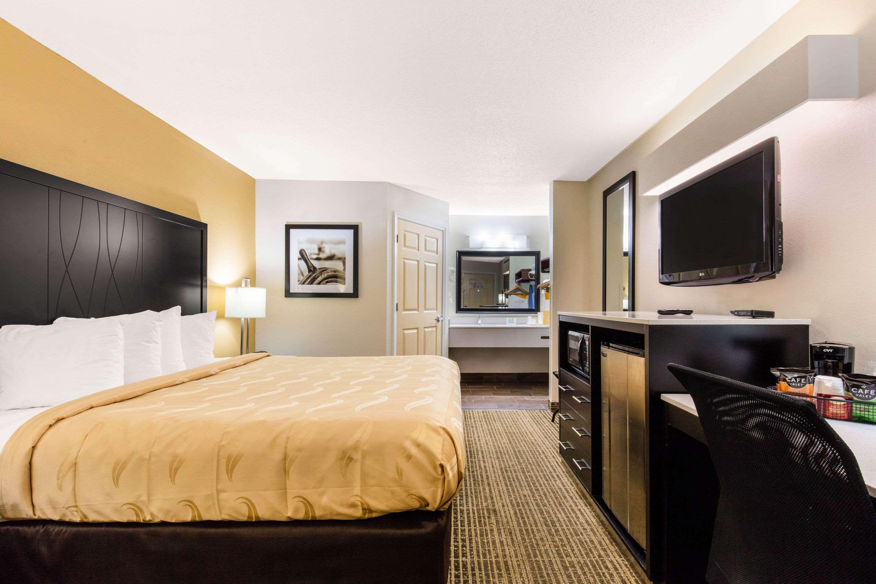 Quality Inn Trussville I-59 Exit 141 Exterior photo
