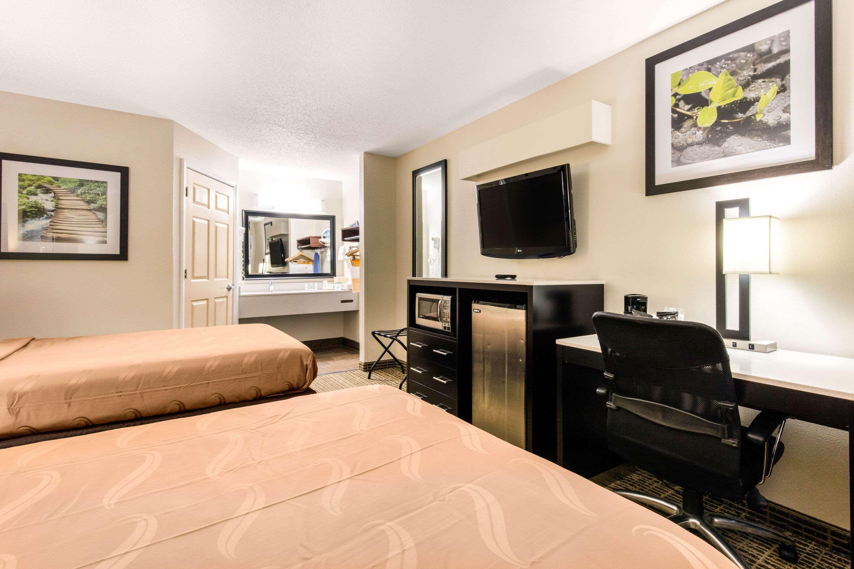 Quality Inn Trussville I-59 Exit 141 Exterior photo
