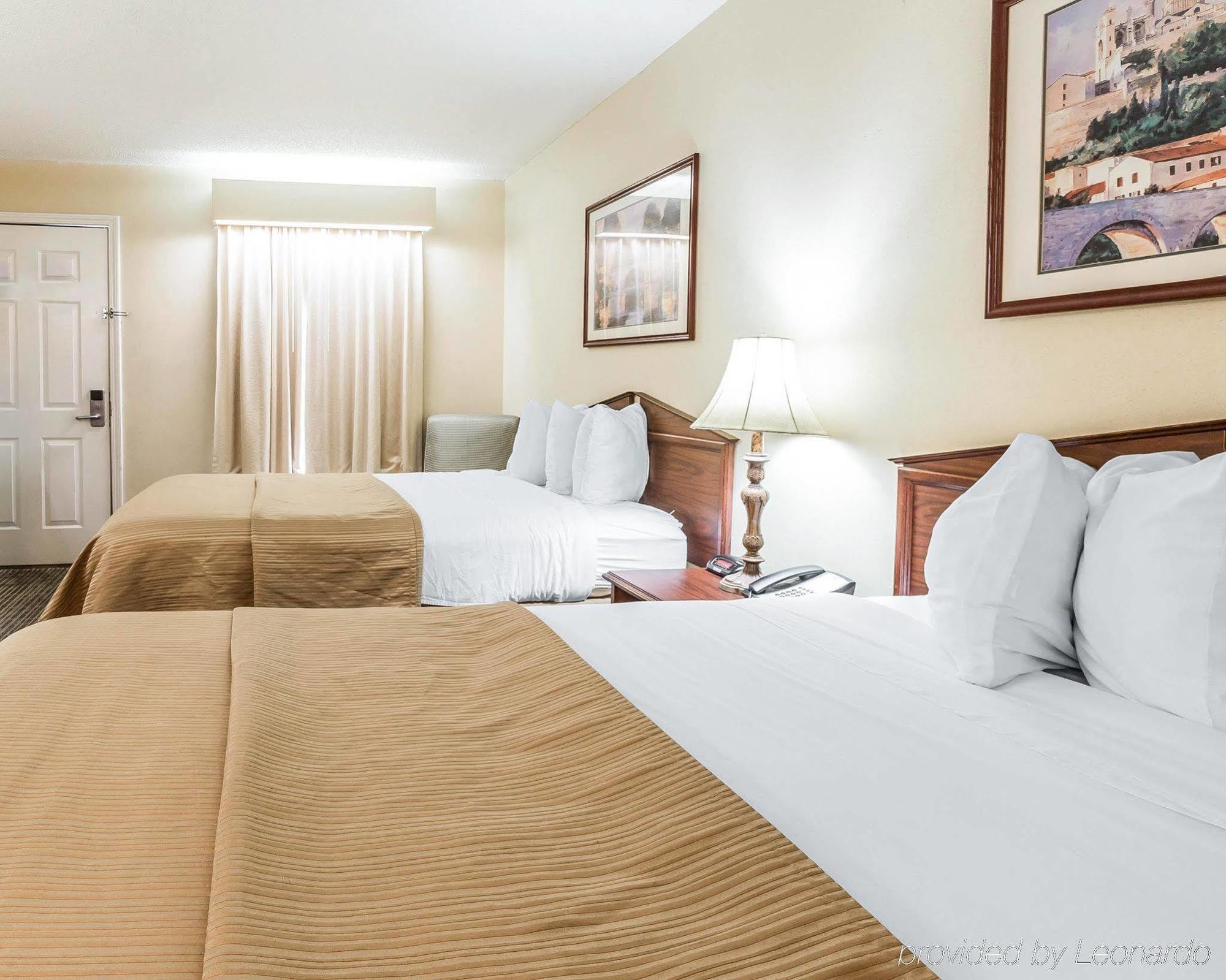 Quality Inn Trussville I-59 Exit 141 Exterior photo