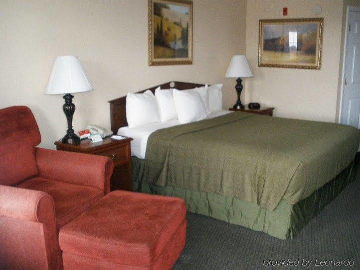 Quality Inn Trussville I-59 Exit 141 Exterior photo